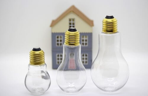 電気代を簡単節約!新電力を比較して、電力会社を乗り換えてみた